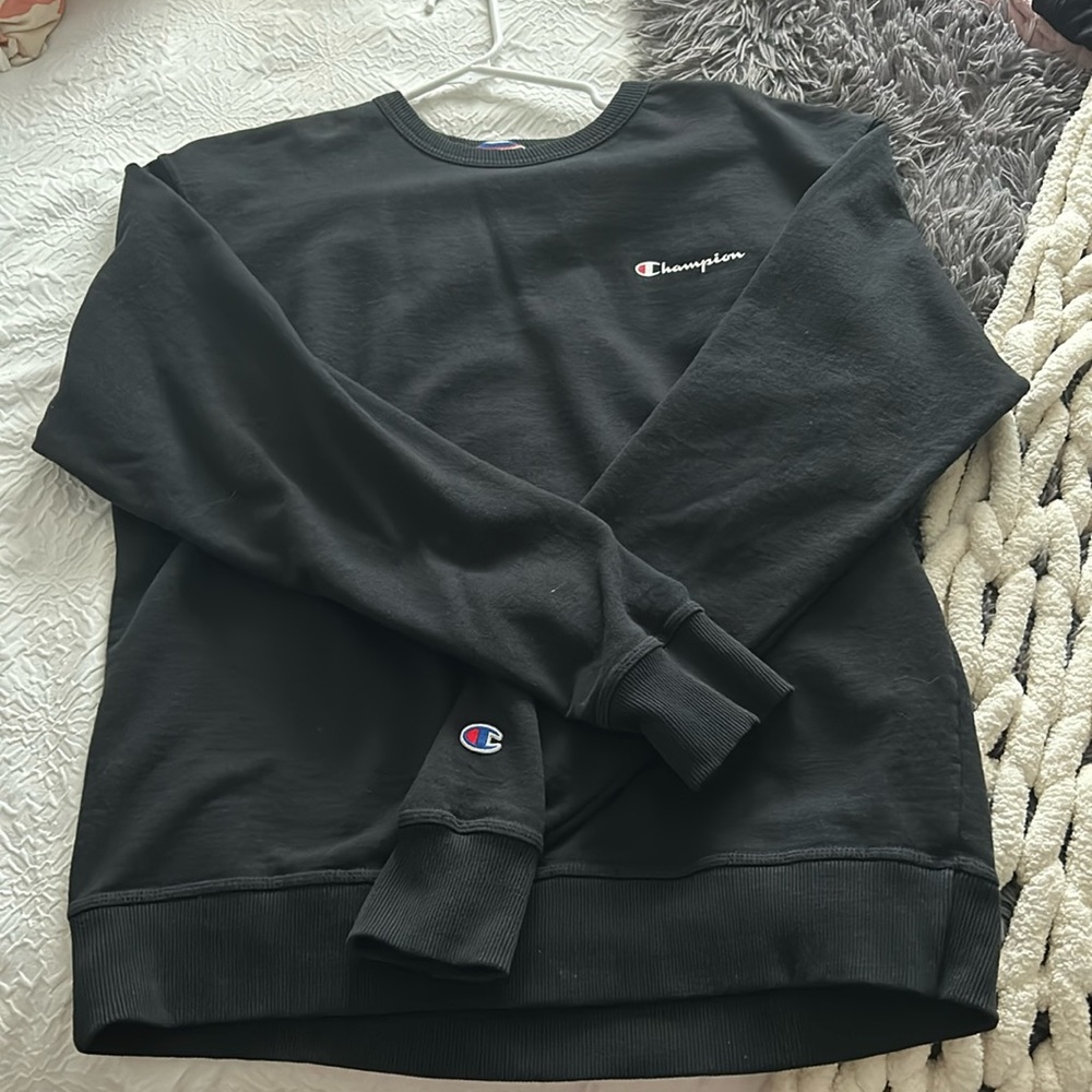 black champion crewneck
